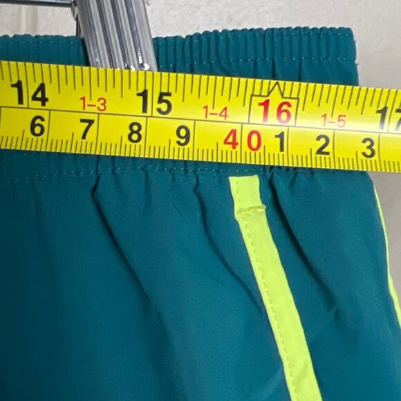 Bonobos Large High Inseam Green Stretch Shorts - Picture 3 of 6